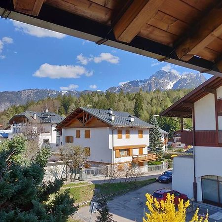 Appartamento Comodo E Curato Per Famiglie Pieve di Cadore Eksteriør billede